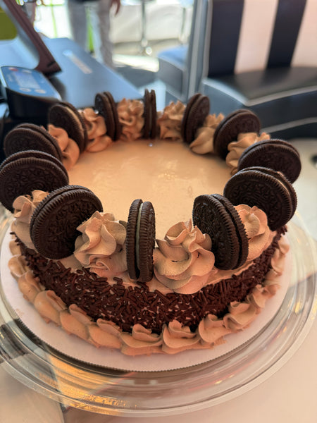 8" Milk Chocolate Cookies & Cream