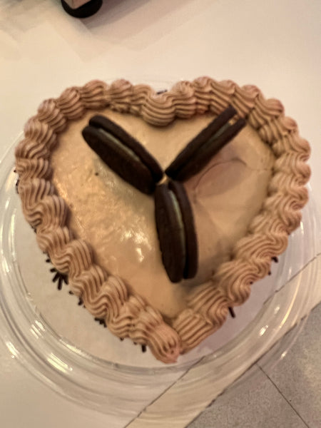 Milk Chocolate Cookies & Cream 10" Round